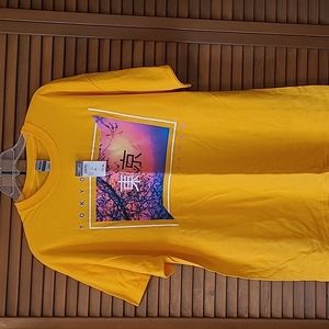 RUE21 NWT t-shirt, sz XL, Golden yellow